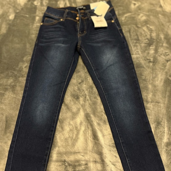 Junior Blue Jeans - Picture 3 of 3